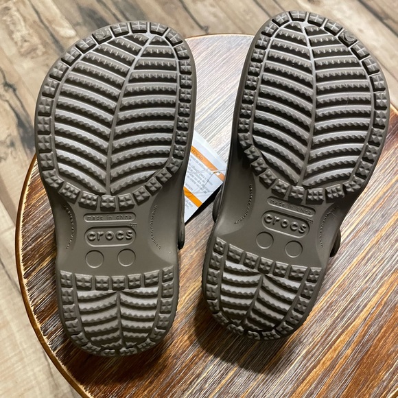 NWT Crocs 203874-23J Winter Clog Walnut / Espresso Roomy Fit Faux Fur Lined C10 - Picture 4 of 5